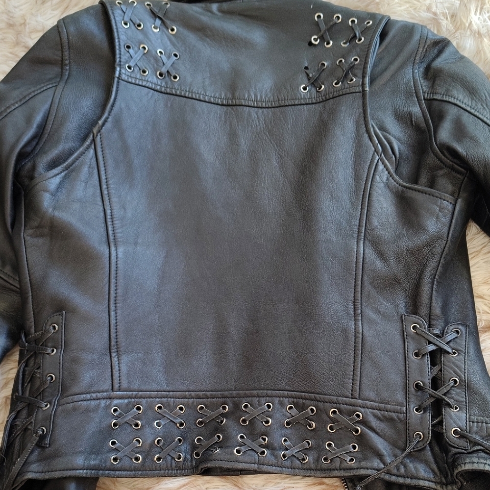 Derringer Real Black Leather Jacket for Women - Picture 6 of 8